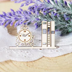 Украшение из чипборда "Полка с часами" (WoodHome) Украшение из чипборда "Полка с часами" (WoodHome)