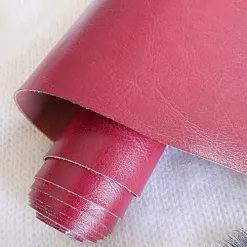 Отрез экокожи 50х70 см "Переплетный глянцевый. Темно-красный" (Pty Италия)