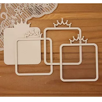Украшение из чипборда "Шейкер. Квадратная рамка с короной" (Просто небо)