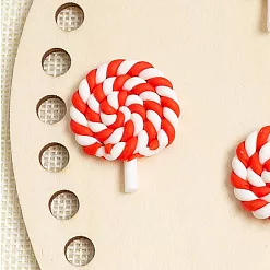 Акриловое украшение "Леденец красный", 2,6х3,5 см, 1 шт Акриловое украшение "Леденец красный", 2,6х3,5 см, 1 шт